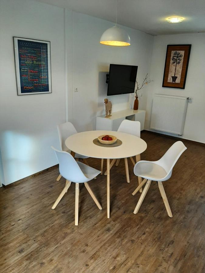 Rheda-Wiedenbrück Gemuetliche Ferienwohnung, Laendlich Und Stadtnah, Ruhig Gelegen מראה חיצוני תמונה